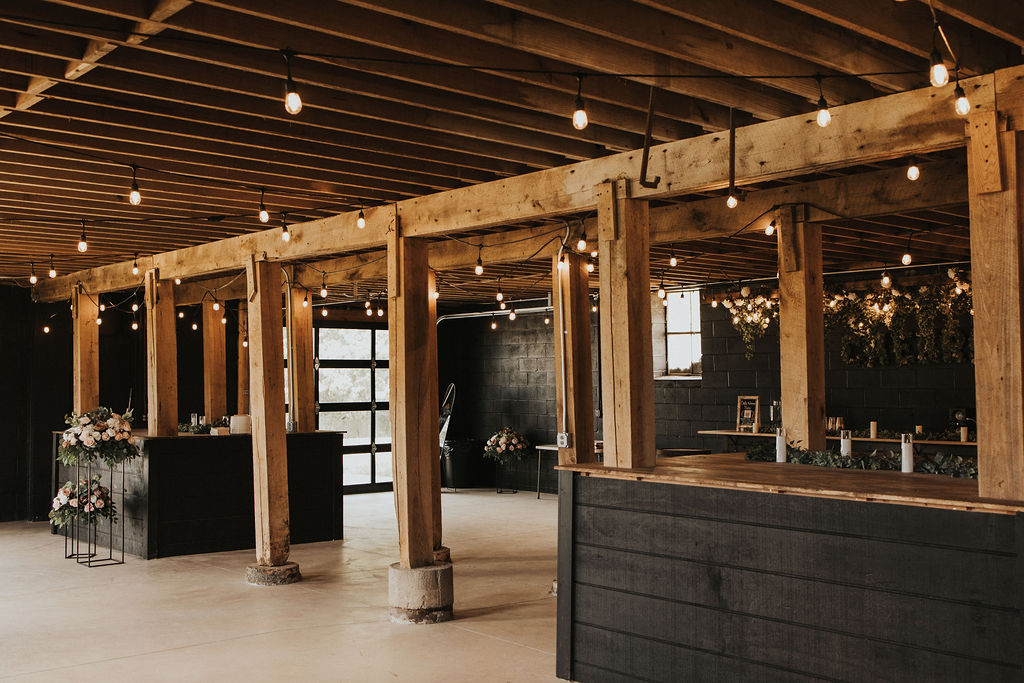 barn wedding venue indoor cocktail hour room 