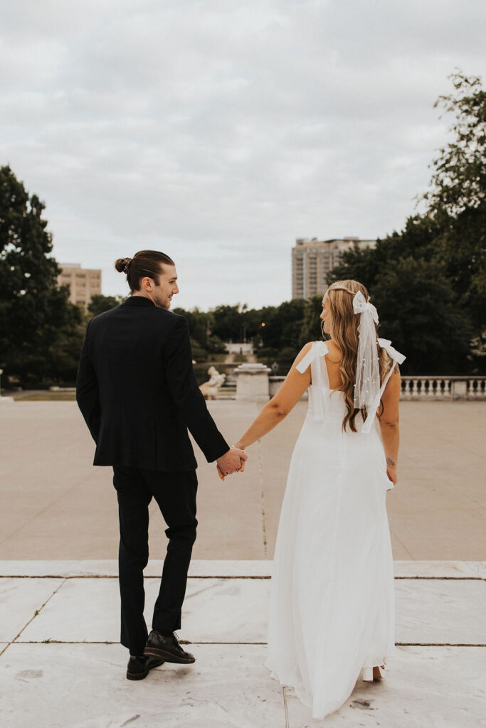 Cleveland Museum of Art photos of couple walking hand in hand