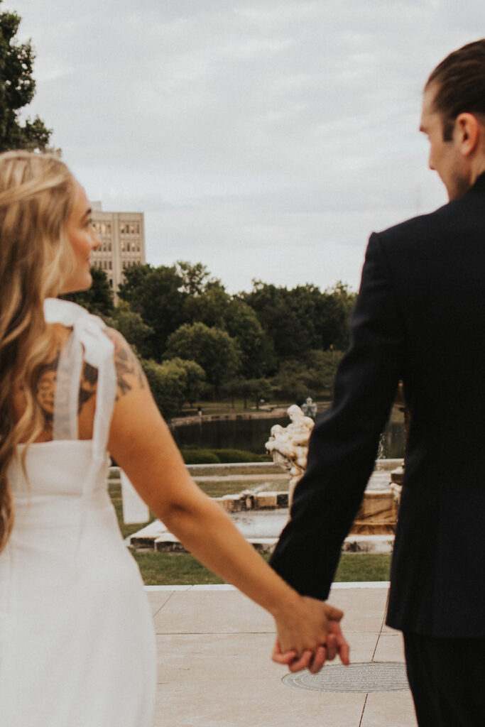 Cleveland Museum of Art photos of couple walking hand in hand
